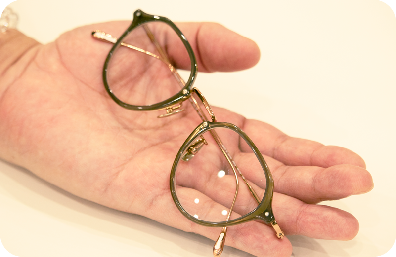 千里堂メガネは一級眼鏡作製技能士がフィッティング